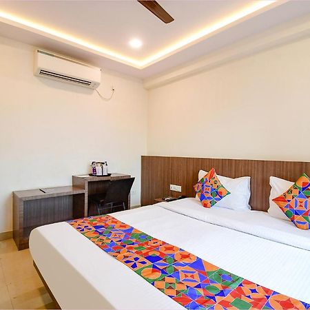 Fabhotel Kzar Select - 2Km From Park Street Калькутта Экстерьер фото
