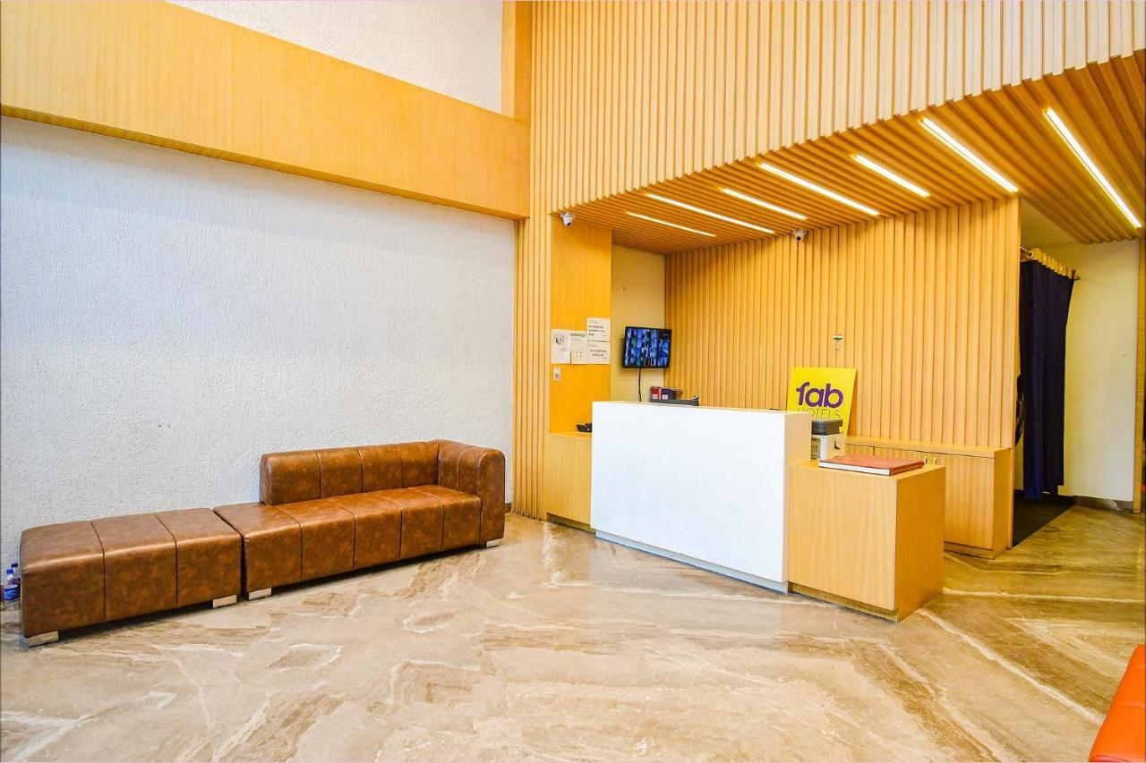Fabhotel Kzar Select - 2Km From Park Street Калькутта Экстерьер фото